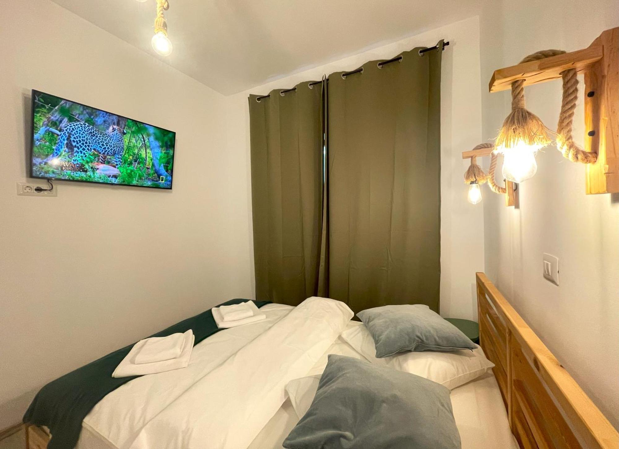 Cozy Riverfront Apartments With Garden And Mountain View Buşteni Dış mekan fotoğraf
