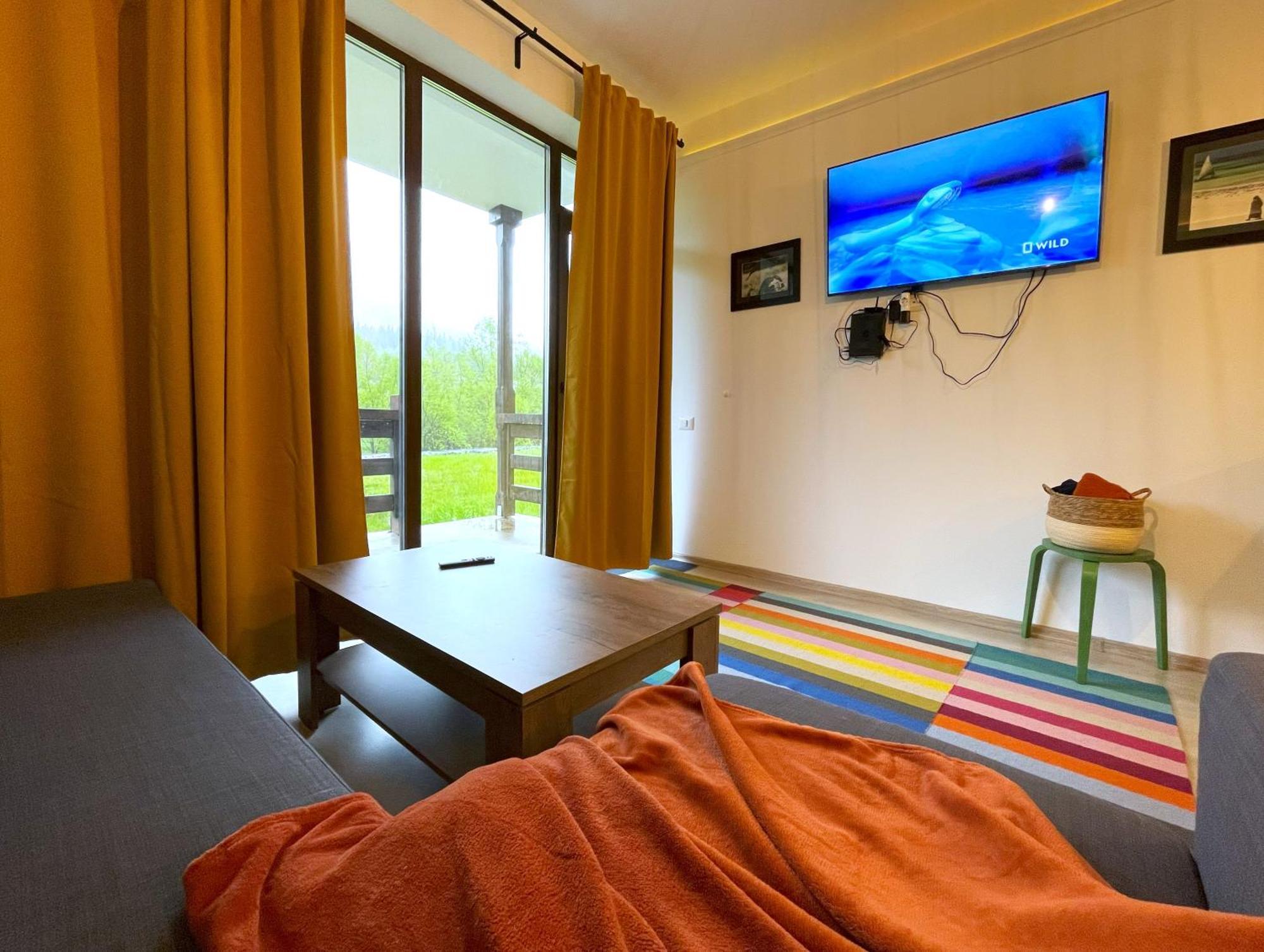 Cozy Riverfront Apartments With Garden And Mountain View Buşteni Dış mekan fotoğraf
