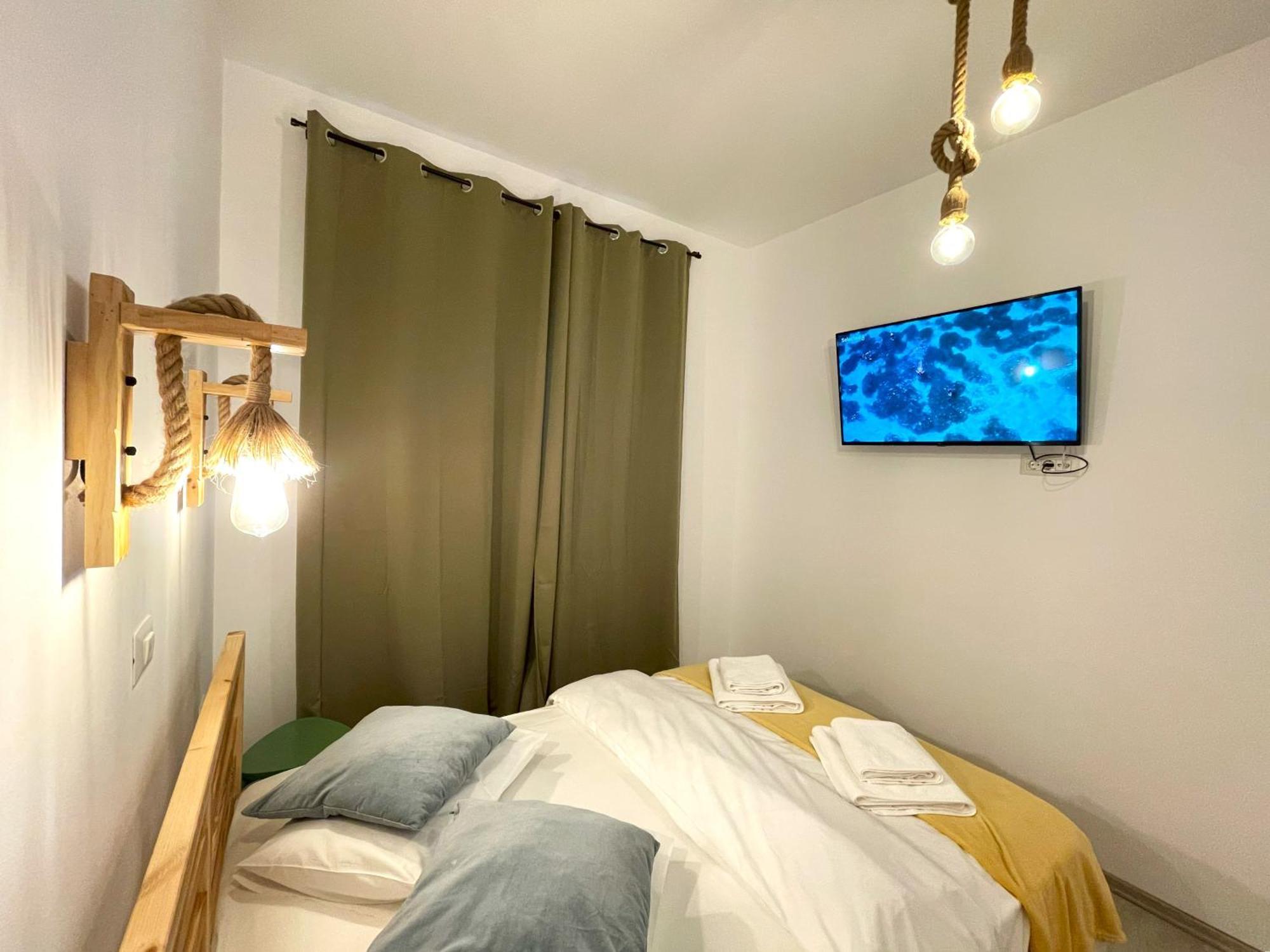 Cozy Riverfront Apartments With Garden And Mountain View Buşteni Dış mekan fotoğraf